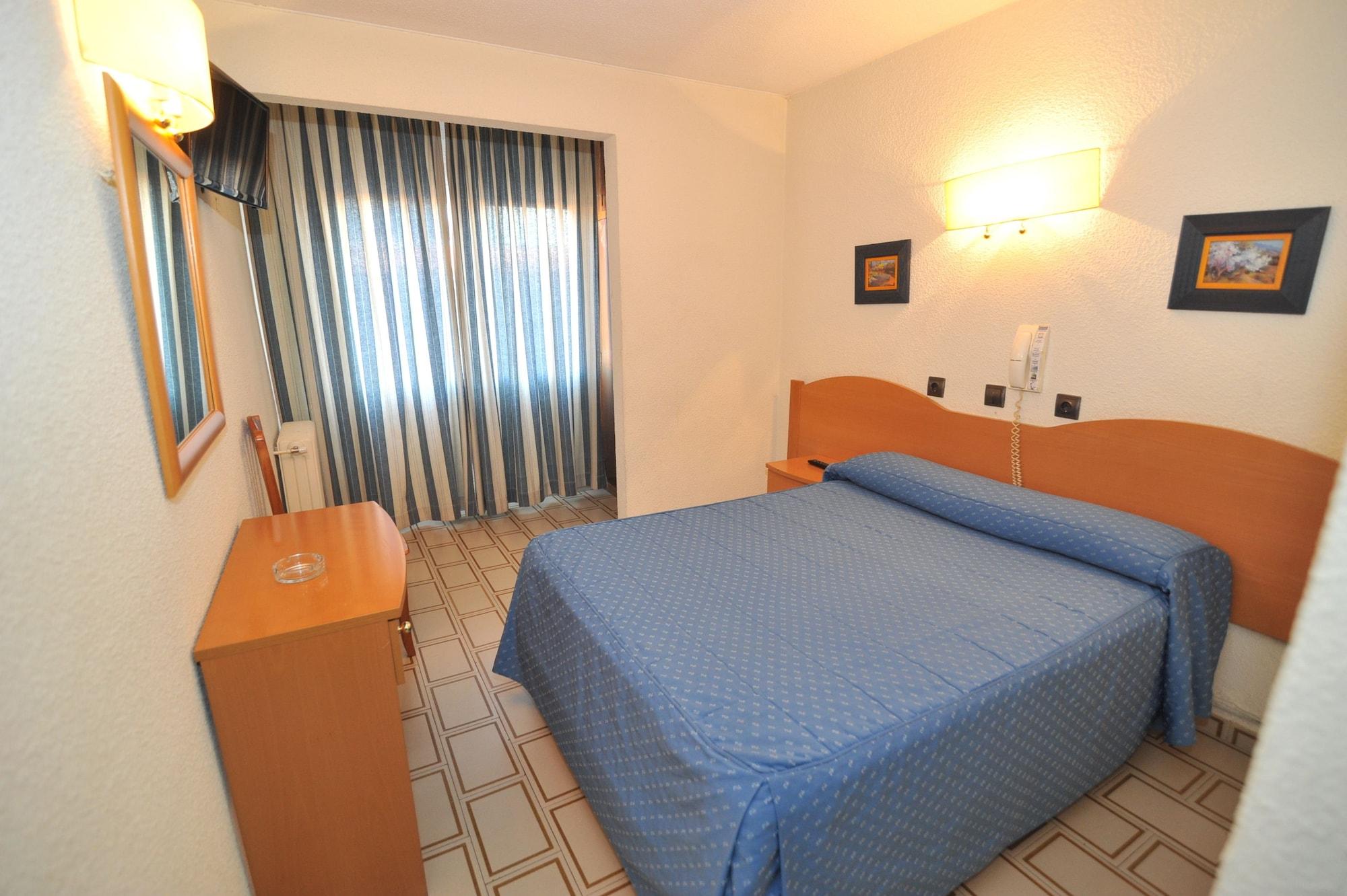 Hostal Goyma I San Fernando de Henares Kültér fotó