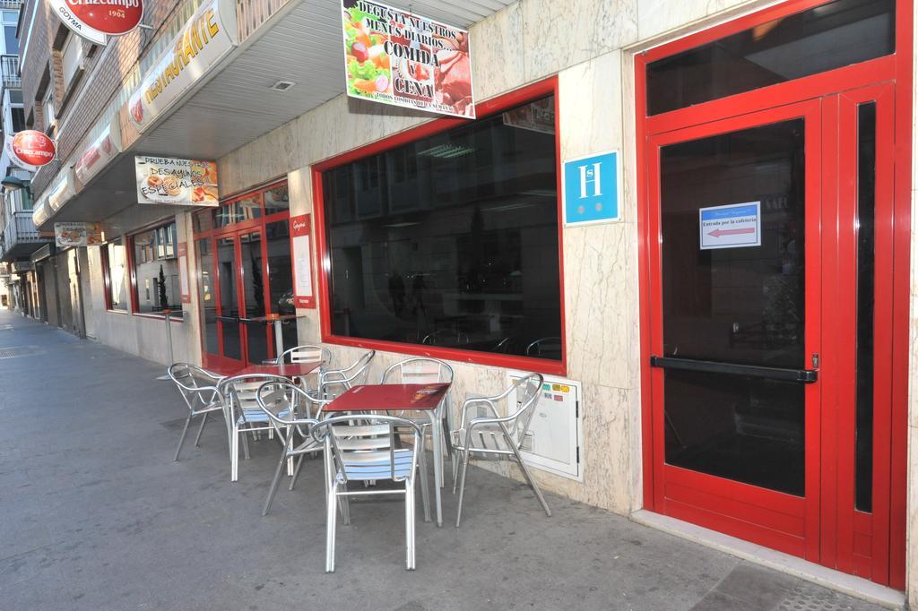 Hostal Goyma I San Fernando de Henares Kültér fotó