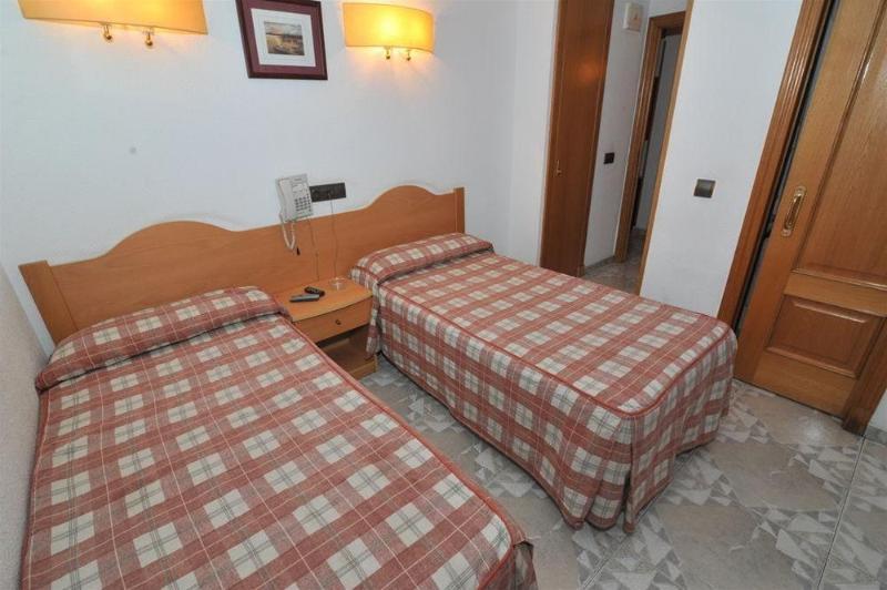 Hostal Goyma I San Fernando de Henares Kültér fotó