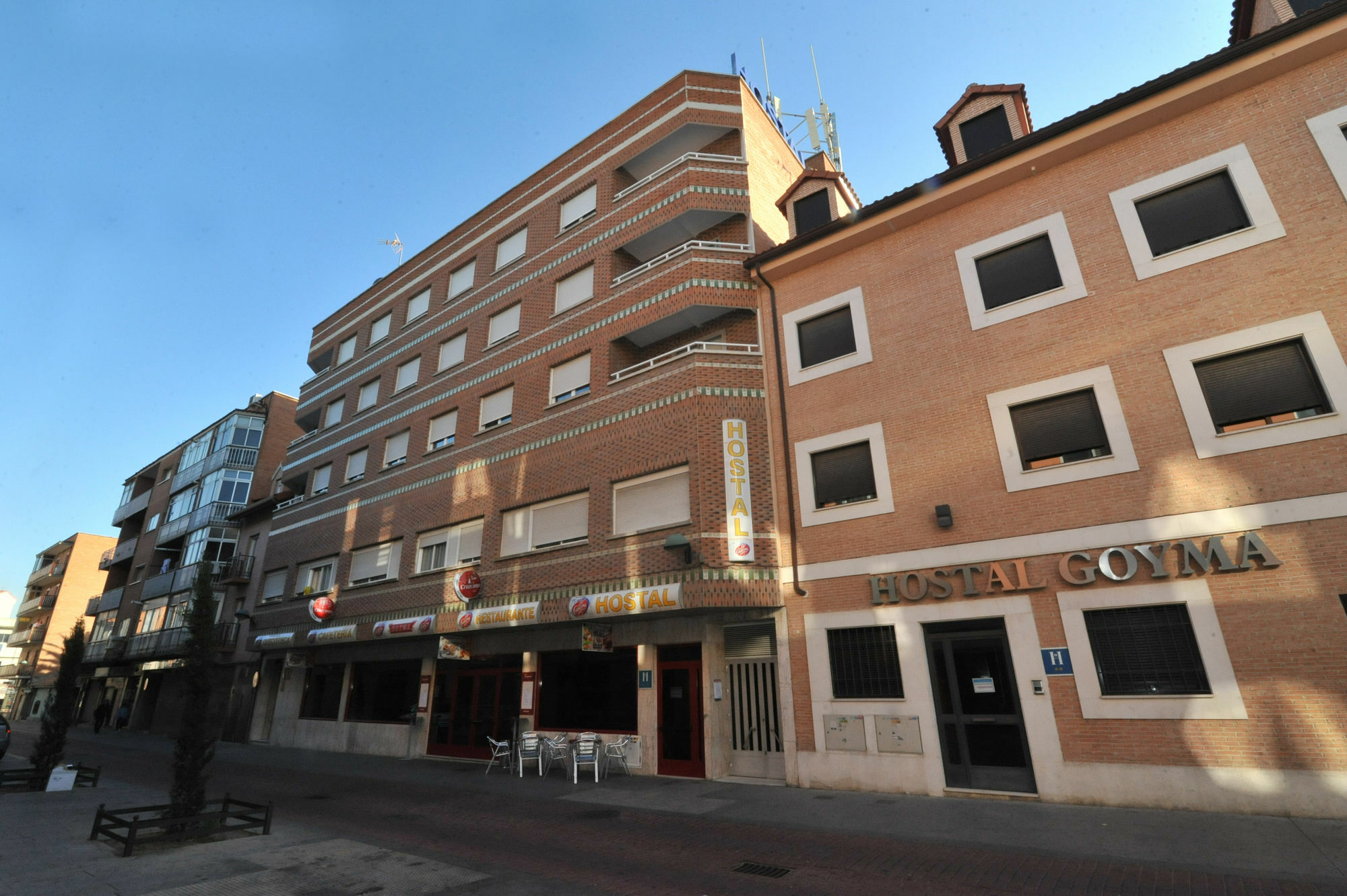Hostal Goyma I San Fernando de Henares Kültér fotó