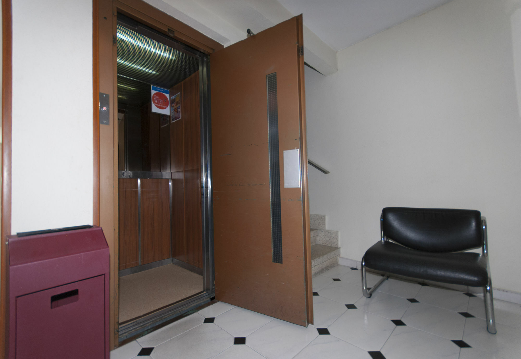 Hostal Goyma I San Fernando de Henares Kültér fotó